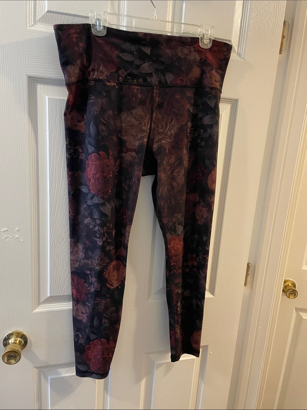 Athleta XL Burgundy Floral High-Rise Leggings